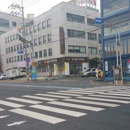 Kangguan Guesthouse Tongyeong Bagian luar foto