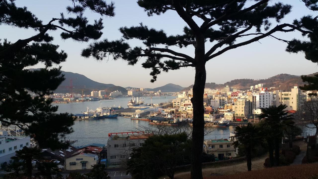 Kangguan Guesthouse Tongyeong Bagian luar foto