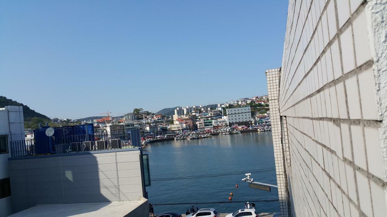 Kangguan Guesthouse Tongyeong Bagian luar foto